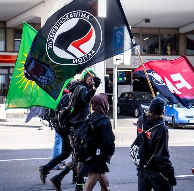 mika-baumeister-LFGSURZjUI8-unsplash | 日本白井新聞 https://nobuyuki-shirai.com/wp-content/uploads/2023/02/marya_volk-E2HvXC0fzcY-unsplash-640x533.jpg