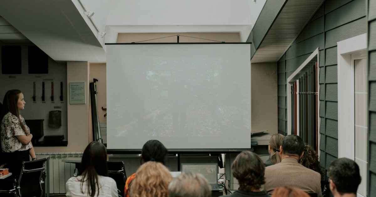 juli-kosolapova-7hxOWrk-8RI-unsplash (1) | 日本白井新聞